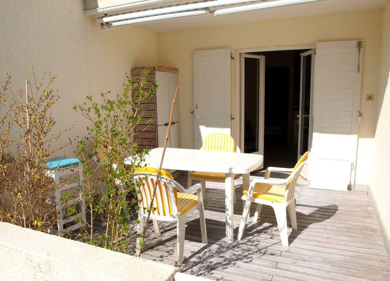 Appartement A La Plage Saint-Nic Bagian luar foto