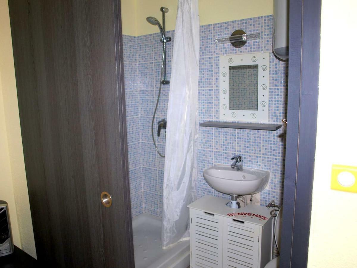 Appartement A La Plage Saint-Nic Bagian luar foto