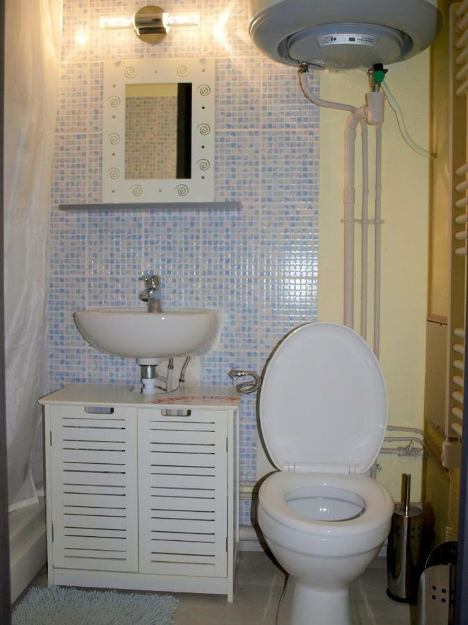 Appartement A La Plage Saint-Nic Bagian luar foto
